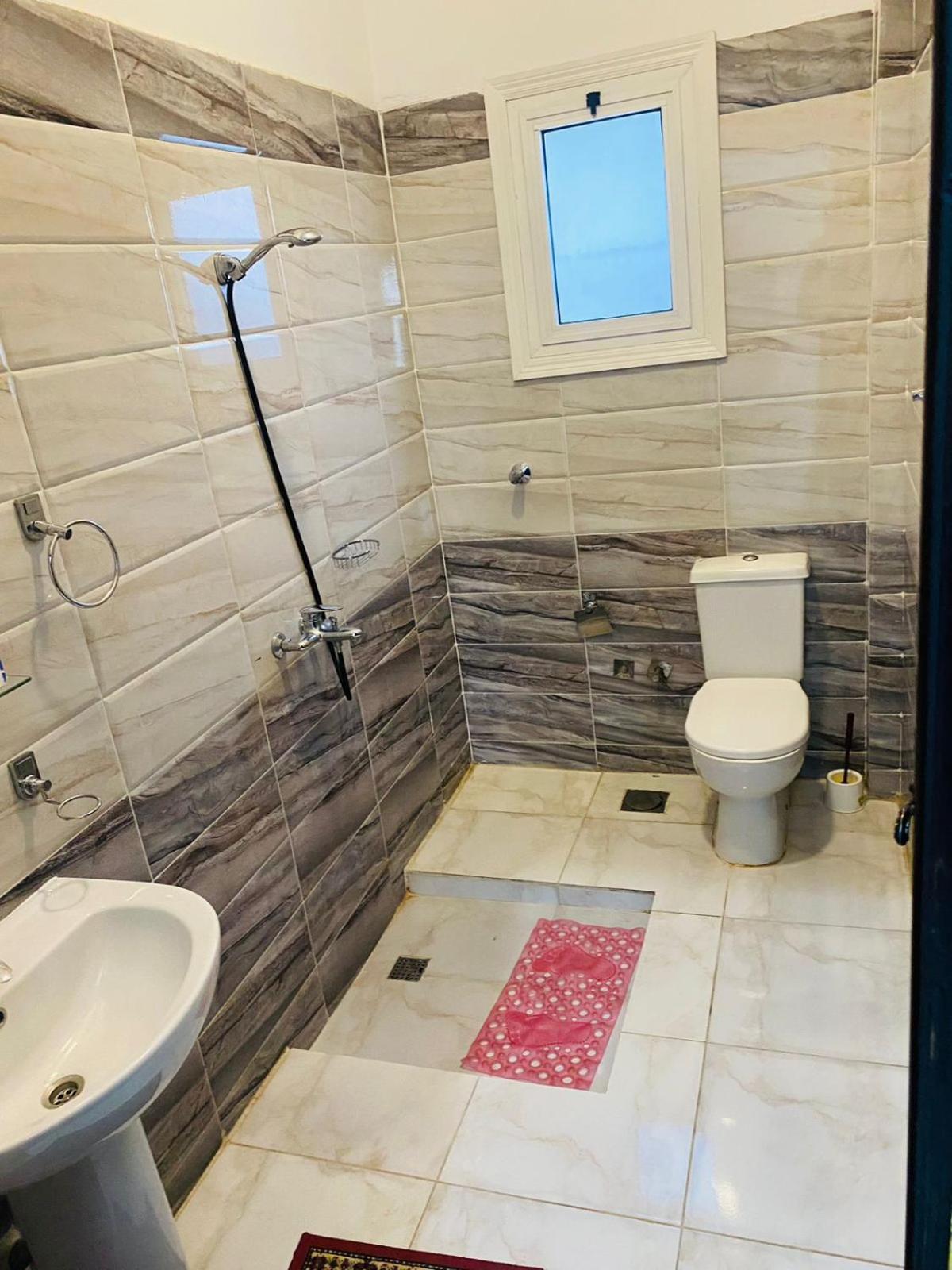 Sunshine House Vila Luksor Quarto foto